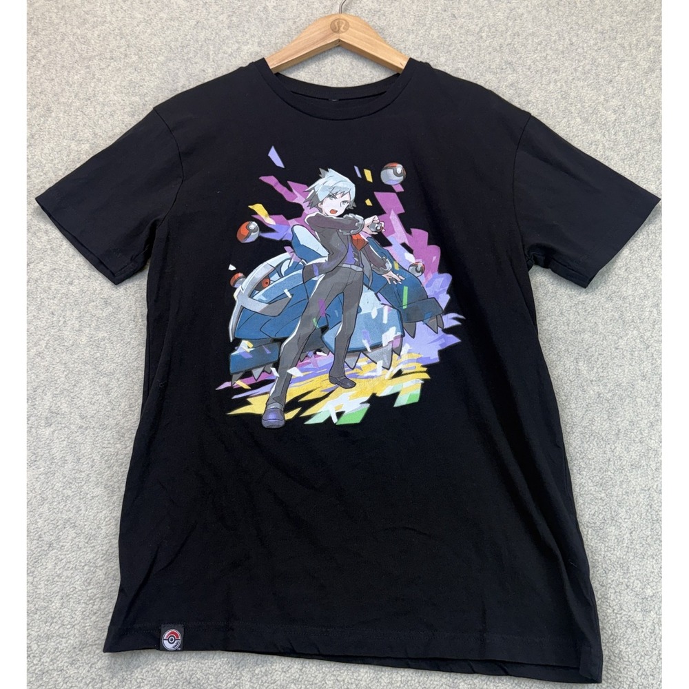 Pokémon Center Mens Limited T-Shirt Black Steven Stone Graphic Relaxed Fit M